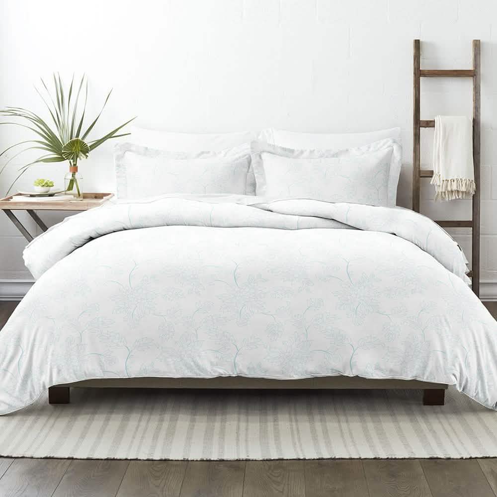 -Piece: Vines Patterned Duvet Cover Set - FullQueen Light Blue