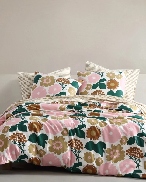 Pieni Kukkatori King Duvet Cover and Sham set