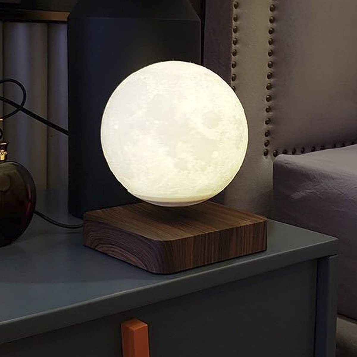 Floating D Moon Night Light Lamp Levitating
